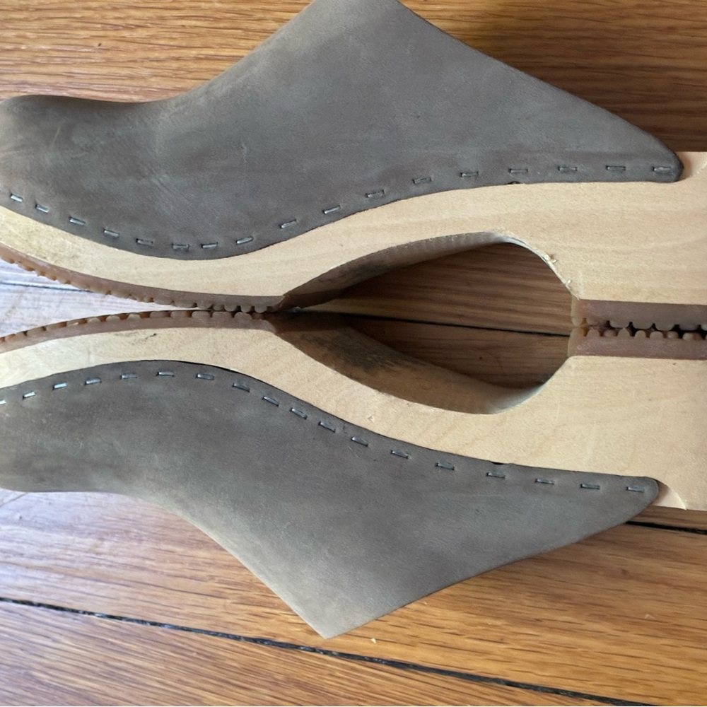 Sandgren's Austin minimalistic clog mule, Size 8 - Picture 2 of 5